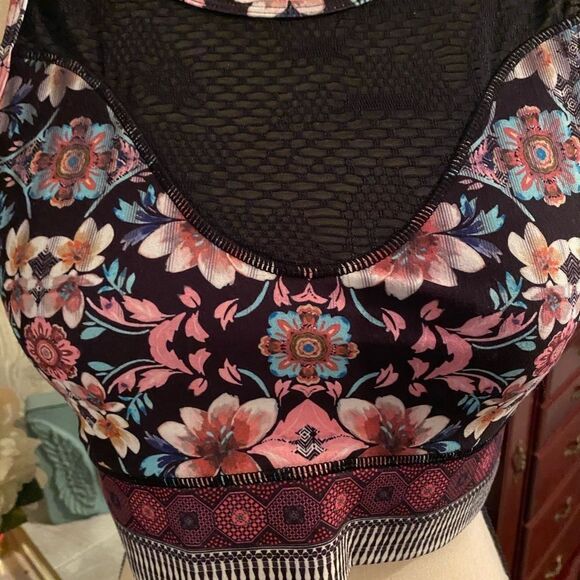 *Nanette Lepore* Workout Top Sz M Pink BlkLace - Picture 3 of 7